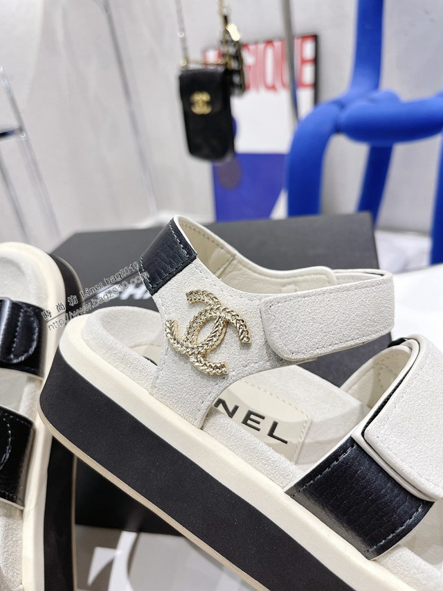 Chanel高版本香奈兒2022春夏最新厚底魔術扣涼鞋 魔術貼女款沙灘涼鞋 dx2661